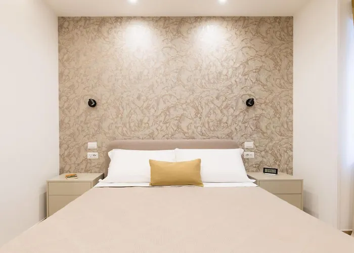 Graziano Airport * Неаполь